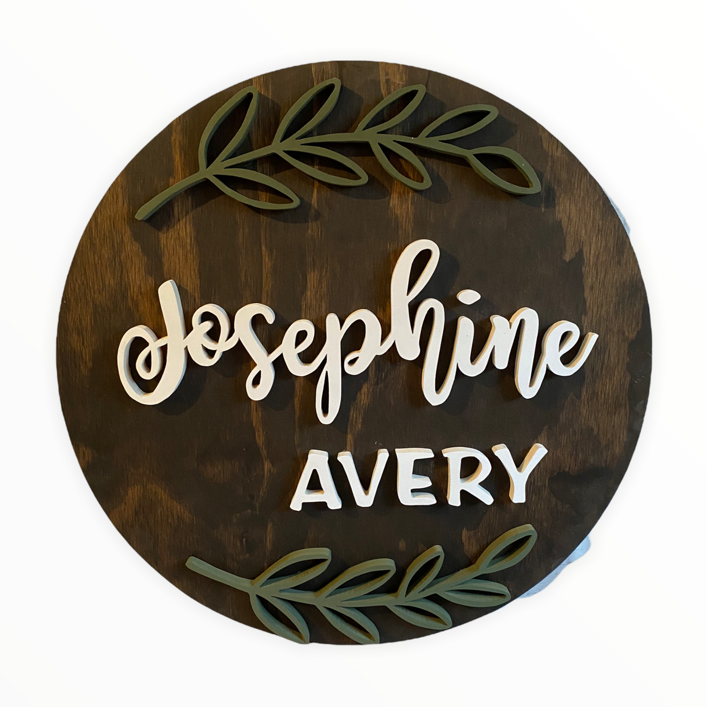 Round Nursery Name Sign with Leaves